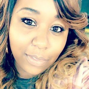 Meet your Posher, Shamandra